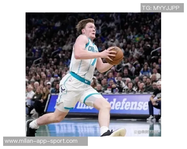 克尼佩尔表现起伏不定10投仅中3收获8分4板3助2帽并有5次失误